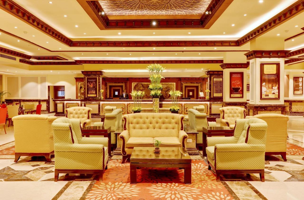 Отель The Suryaa Нью-Дели Экстерьер фото The lobby of the hotel